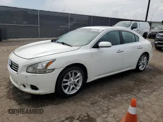 2014 Nissan Maxima S z VIN 1N4AA5AP4EC454368, wystawiony jako Copart lot #53506135 z przebiegiem 161 099 mil mil oraz Czysty tytuł • Clean title. Historia ofert i sprzedaży dostępna na DreamBid. Obrazek 1.