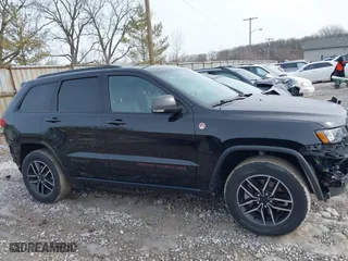 2019 Jeep Grand Cherokee Trailhawk with VIN 1C4RJFLTXKC696820, listed as a IAAI auction lot 41443851 with 50,848 mi miles. Bid and sale history available at carsss.com. Image 14.