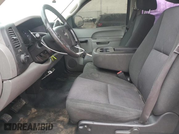 2013 GMC Sierra 1500 Work Truck z VIN 3GTP1TEA4DG343720, wystawiony jako Copart lot #51460125 z przebiegiem 144 313 mil mil oraz Czysty tytuł • Clean title. Historia ofert i sprzedaży dostępna na DreamBid. Obrazek 7.