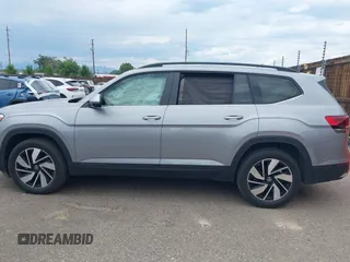 2024 Volkswagen Atlas SE with VIN 1V2WR2CA3RC567670, listed as a IAAI auction lot 42719550 with 36,623 mi miles and . Bid and sale history available at DreamBid. Image 14.