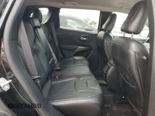 2020 Jeep Cherokee Limited с VIN 1C4PJMDXXLD579067, выставлен на аукционе Copart как лот 58209455 с пробегом 79 941 миль миль и Списание • Salvage title. История ставок и продаж доступна на DreamBid. Изображение 11.