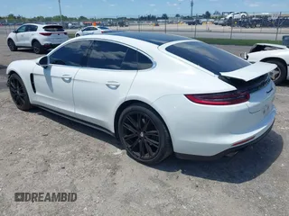 2018 Porsche Panamera 4S с VIN WP0AB2A76JL131763, выставлен на аукционе IAAI как лот 42038086 с пробегом 68 121 миль миль и . История ставок и продаж доступна на DreamBid. Изображение 3.