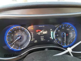 2018 Chrysler Pacifica Limited z VIN 2C4RC1GG3JR233143, wystawiony jako Copart lot #48360105 z przebiegiem 75 680 mil mil oraz Szkody całkowita. Historia ofert i sprzedaży dostępna na DreamBid. Obrazek 9.