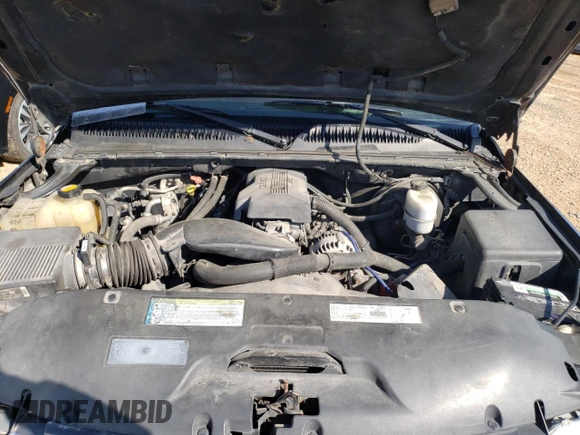 2000 Chevrolet Suburban LT with VIN 3GNEC16TXYG166447, listed as a Copart auction lot 43292602 with 258,929 mi miles and Salvage Title. Bid and sale history available at carsss.com. Image 7.