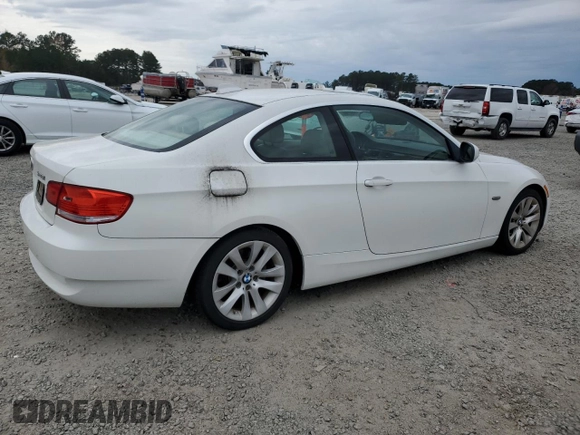 2010 BMW 3 Series 328i with VIN WBAWB3C57AP139884, listed as a Copart auction lot 82596294 with 86,610 mi miles and Clean Title. Bid and sale history available at carsss.com. Image 3.