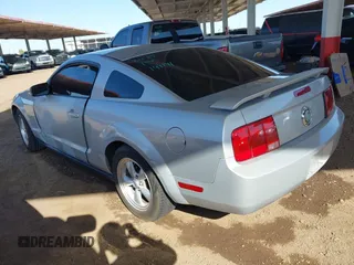 2007 Ford Mustang Deluxe with VIN 1ZVFT80N475199141, listed as a IAAI auction lot 41979242 with 243,967 mi miles and . Bid and sale history available at carsss.com. Image 3.