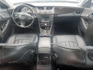 2009 Mercedes-Benz CLS-Class 5.5L with VIN WDDDJ72X99A142572, listed as a Copart auction lot 52297195 with 87,520 mi miles and Salvage Title. Bid and sale history available at carsss.com. Image 8.
