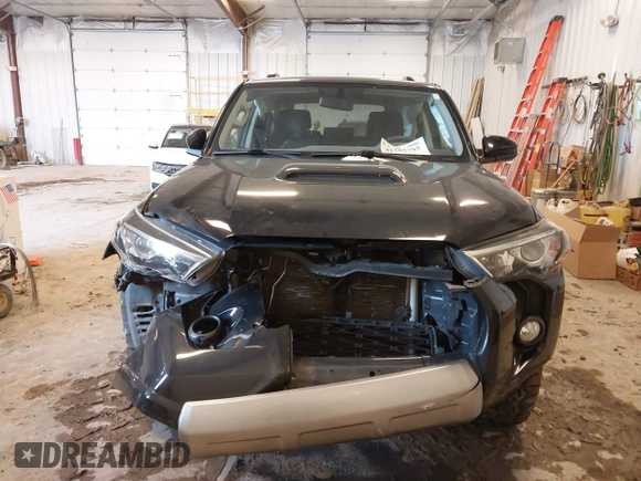 2018 Toyota 4Runner SR5 with VIN JTEBU5JR4J5575127, listed as a IAAI auction lot 41501797 with 84,854 mi miles. Bid and sale history available at carsss.com. Image 12.