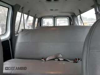1998 Ford Econoline Wagon XL z VIN 1FBSS31L4WHB36384, wystawiony jako Copart lot #51649835 z przebiegiem 87 941 mil mil oraz Czysty tytuł • Clean title. Historia ofert i sprzedaży dostępna na DreamBid. Obrazek 10.