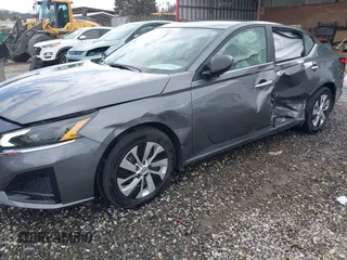 2024 Nissan Altima S with VIN 1N4BL4BV0RN342408, listed as a IAAI auction lot 41501908 with 22,222 mi miles and . Bid and sale history available at carsss.com. Image 17.