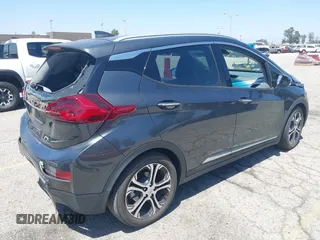 2020 Chevrolet Bolt EV Premier с VIN 1G1FZ6S01L4141407, выставлен на аукционе IAAI как лот 42510980 с пробегом 37 150 миль миль и . История ставок и продаж доступна на DreamBid. Изображение 4.