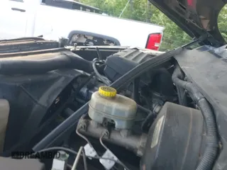 1998 Dodge 1500 z VIN 1B7HF16Z0WS701907, wystawiony jako IAAI lot #42252786 z przebiegiem 193 945 mil mil oraz . Historia ofert i sprzedaży dostępna na DreamBid. Obrazek 19.