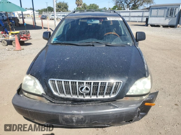 2002 Lexus RX 300 with VIN JTJHF10U820282916, listed as a Copart auction lot 67762054 with 188,965 mi miles and Salvage Title. Bid and sale history available at carsss.com. Image 5.