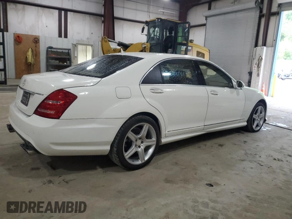 2007 Mercedes-Benz S 550 with VIN WDDNG71X97A072427, listed as a Copart auction lot 57881165 with 120,210 mi miles and Salvage title. Bid and sale history available at DreamBid. Image 3.