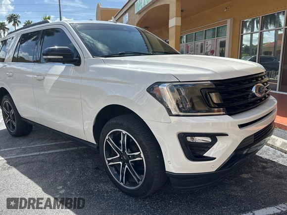 2021 Ford Expedition Limited z VIN 1FMJU1KT0MEA57485, wystawiony jako Copart lot #61282125 z przebiegiem 50 550 mil mil oraz Czysty tytuł • Clean title. Historia ofert i sprzedaży dostępna na DreamBid. Obrazek 1.