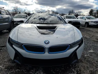 2016 BMW i8 z VIN WBY2Z2C52GV675006, wystawiony jako Copart lot #84521024 z przebiegiem 65 822 mil mil oraz Szkoda całkowita • Salvage title. Historia ofert i sprzedaży dostępna na DreamBid. Obrazek 5.
