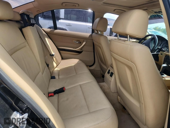 2011 BMW 3 Series 328i with VIN WBAPH7G55BNM57147, listed as a Copart auction lot 61478355 with 240,839 mi miles and Clean title. Bid and sale history available at DreamBid. Image 10.
