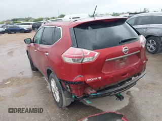 2015 Nissan Rogue SV with VIN 5N1AT2ML2FC813922, listed as a IAAI auction lot 42070058 with 177,592 mi miles and . Bid and sale history available at carsss.com. Image 3.