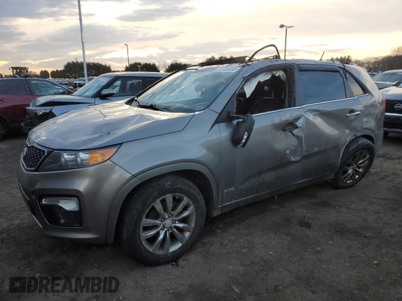 2013 Kia Sorento SX with VIN 5XYKWDA26DG383313, listed as a Copart auction lot 42489555 with 204,769 mi miles and Salvage Title. Bid and sale history available at carsss.com. Image 1.