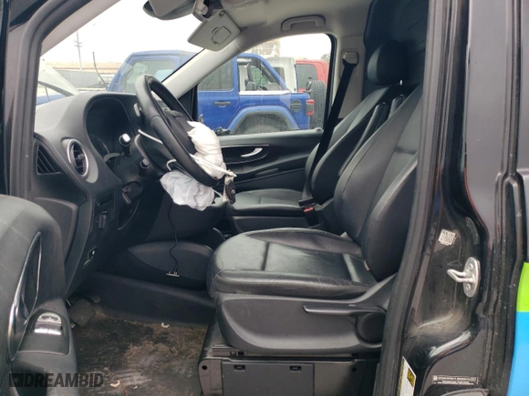 2016 Mercedes-Benz Metris Cargo Van with VIN WD3PG2EAXG3171266, listed as a Copart auction lot 43595185 with 101,889 mi miles and Salvage Title. Bid and sale history available at carsss.com. Image 7.