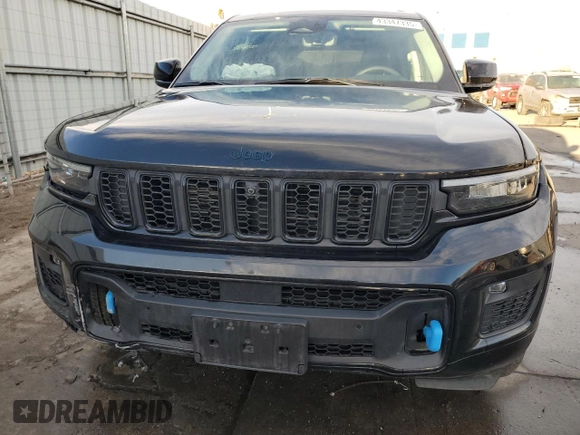 2023 Jeep Grand Cherokee 30th Anniversary with VIN 1C4RJYB61P8905525, listed as a Copart auction lot 43347335 with 18,814 mi miles and Salvage title. Bid and sale history available at DreamBid. Image 5.
