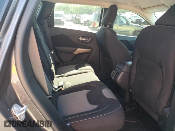 2018 Jeep Cherokee Latitude with VIN 1C4PJLCX1JD552607, listed as a Copart auction lot 55500015 with 113,995 mi miles and Salvage title. Bid and sale history available at DreamBid. Image 10.