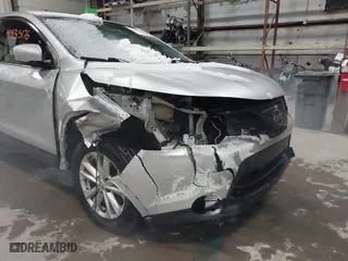 2018 Nissan Rogue Sport SV with VIN JN1BJ1CR7JW258538, listed as a IAAI auction lot 41835176 with 121,094 mi miles. Bid and sale history available at carsss.com. Image 6.