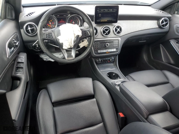 2019 Mercedes-Benz GLA with VIN WDCTG4EB5KU000611, listed as a Copart auction lot 49184845 with 31,080 mi miles and Salvage Title. Bid and sale history available at carsss.com. Image 8.
