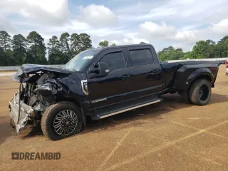 2022 Ford F-350 XL with VIN 1FT8W3DT1NEF56688, listed as a Copart auction lot 56096215 with 52,187 mi miles and Salvage Title. Bid and sale history available at DreamBid. Image 1.
