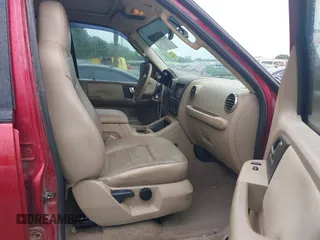 2004 Ford Expedition Special Service z VIN 1FMFU16L24LB49354, wystawiony jako IAAI lot #42145445 z przebiegiem 196 413 mil mil oraz . Historia ofert i sprzedaży dostępna na DreamBid. Obrazek 5.