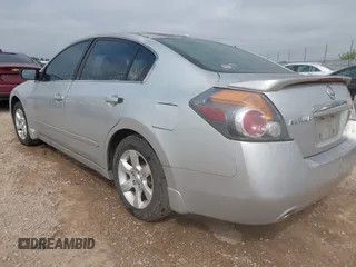 2007 Nissan Altima S with VIN 1N4AL21E57C231315, listed as a IAAI auction lot 42090218 with 200,150 mi miles and . Bid and sale history available at DreamBid. Image 3.
