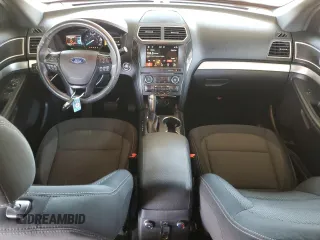 2017 Ford Explorer XLT с VIN 1FM5K7DH0HGD18076, выставлен на аукционе Copart как лот 62330935 с пробегом 72 307 миль миль и Списание • Salvage title. История ставок и продаж доступна на DreamBid. Изображение 8.