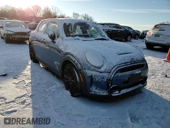 2022 MINI Hardtop 4 Door Cooper S with VIN WMW53DK08N2S29603, listed as a Copart auction lot 85194284 with 14,121 mi miles and Salvage title. Bid and sale history available at DreamBid. Image 10.