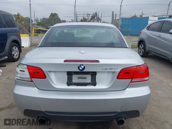 2010 BMW 3 Series 335i with VIN WBAWL7C53AP474127, listed as a IAAI auction lot 41871518 with 111,136 mi miles. Bid and sale history available at carsss.com. Image 16.