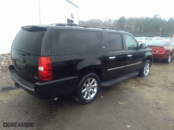 2011 Chevrolet Suburban LTZ with VIN 1GNSKKE34BR102215, listed as a IAAI auction lot 41186176 with NaN miles. Bid and sale history available at carsss.com. Image 4.