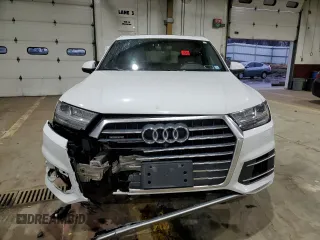 2017 Audi Q7 Premium Plus with VIN WA1LAAF72HD026795, listed as a Copart auction lot 83226354 with 183,631 mi miles and Salvage title. Bid and sale history available at DreamBid. Image 5.