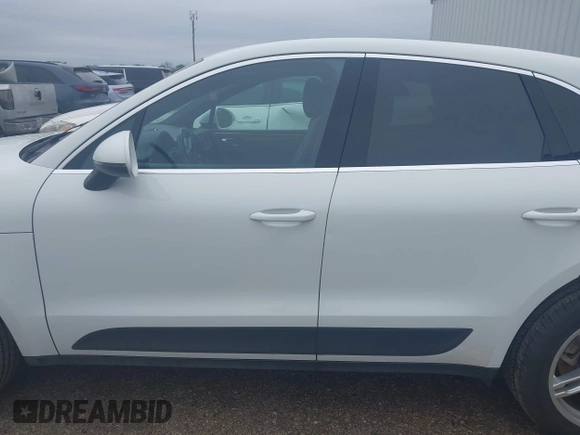 2017 Porsche Macan S with VIN WP1AB2A53HLB17889, listed as a IAAI auction lot 41871069 with 63,105 mi miles and . Bid and sale history available at DreamBid. Image 14.