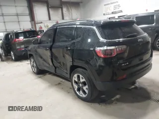 2020 Jeep Compass Limited z VIN 3C4NJDCB7LT240340, wystawiony jako IAAI lot #41919860 z przebiegiem 88 372 mil mil oraz . Historia ofert i sprzedaży dostępna na DreamBid. Obrazek 3.