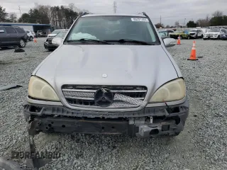 2005 Mercedes-Benz M 500 z VIN 4JGAB75E35A532559, wystawiony jako Copart lot #85321484 z przebiegiem 305 999 mil mil oraz Szkoda całkowita • Salvage title. Historia ofert i sprzedaży dostępna na DreamBid. Obrazek 5.