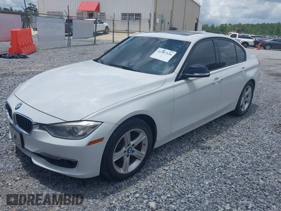 2013 BMW 3 Series 328i с VIN WBA3A5G59DNP23439, выставлен на аукционе IAAI как лот 42387526 с пробегом 178 524 миль миль и . История ставок и продаж доступна на DreamBid. Изображение 6.