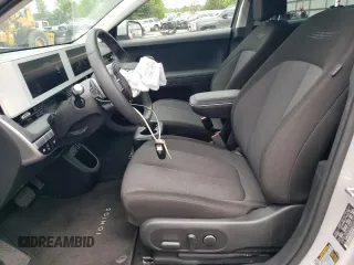 2024 Hyundai Ioniq 5 SEL z VIN KM8KN4DE8RU239112, wystawiony jako Copart lot #56168705 z przebiegiem 18 260 mil mil oraz Szkoda całkowita • Salvage title. Historia ofert i sprzedaży dostępna na DreamBid. Obrazek 7.
