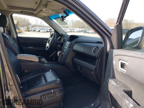 2011 Honda Pilot EX-L with VIN 5FNYF4H51BB065906, listed as a IAAI auction lot 41956370 with 233,977 mi miles and . Bid and sale history available at DreamBid. Image 5.