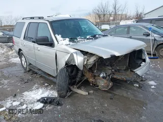 2006 Ford Expedition Special Service z VIN 1FMPU16566LA72576, wystawiony jako IAAI lot #41289619 z przebiegiem 201 379 mil mil oraz . Historia ofert i sprzedaży dostępna na DreamBid. Obrazek 1.