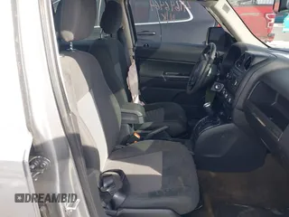 2017 Jeep Patriot Sport with VIN 1C4NJPBA9HD149576, listed as a IAAI auction lot 41646464 with 83,304 mi miles. Bid and sale history available at carsss.com. Image 5.