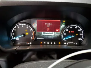 2022 Ford Maverick XL with VIN 3FTTW8F92NRA18426, listed as a Copart auction lot 53535715 with 42,064 mi miles and Salvage Title. Bid and sale history available at DreamBid. Image 9.