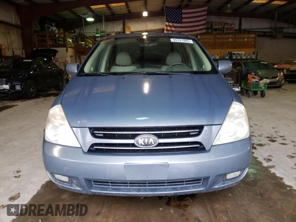 2007 Kia Sedona LX with VIN KNDMB233576162999, listed as a Copart auction lot 44761085 with 184,798 mi miles and Salvage Title. Bid and sale history available at carsss.com. Image 5.