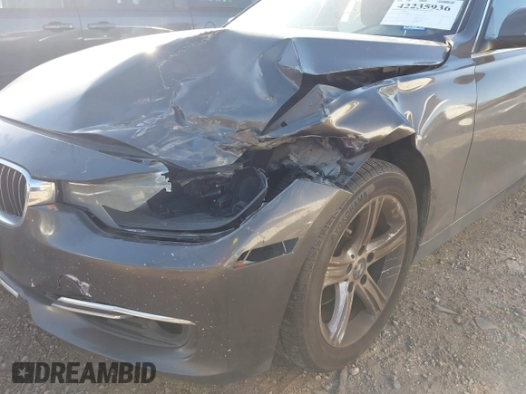 2013 BMW 3 Series 328i с VIN WBA3A5C5XDF601186, выставлен на аукционе IAAI как лот 42235936 с пробегом 207 589 миль миль и . История ставок и продаж доступна на DreamBid. Изображение 6.