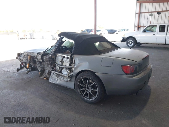 2002 Honda S2000 with VIN JHMAP11432T008634, listed as a IAAI auction lot 42110993 with Not Provided miles and . Bid and sale history available at DreamBid. Image 3.
