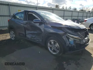 2021 Honda HR-V LX with VIN 3CZRU6H35MM746843, listed as a Copart auction lot 47437435 with 30,652 mi miles and Salvage Title. Bid and sale history available at carsss.com. Image 4.