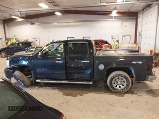 2010 Chevrolet Silverado 1500 LS with VIN 3GCRKREA6AG199138, listed as a IAAI auction lot 41750312 with 208,628 mi miles and . Bid and sale history available at DreamBid. Image 14.